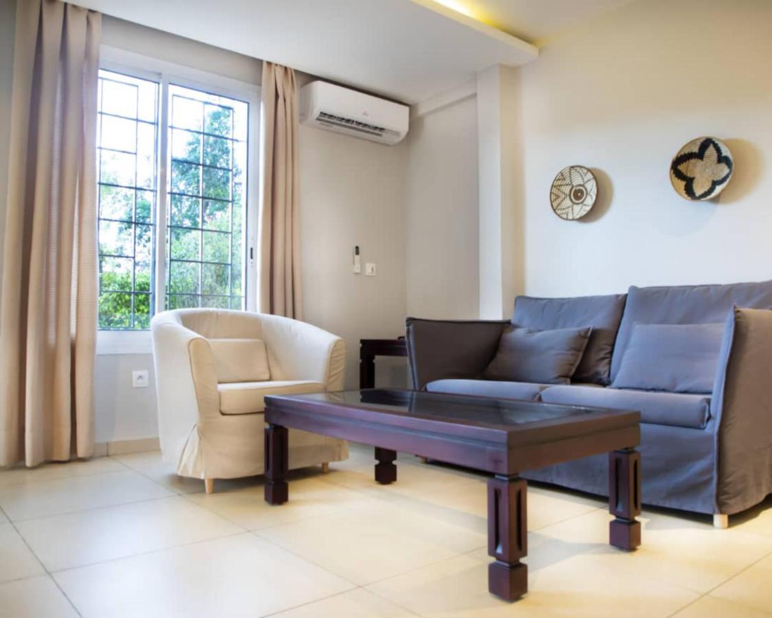 Riad Prince Louis Yaoundé Kültér fotó