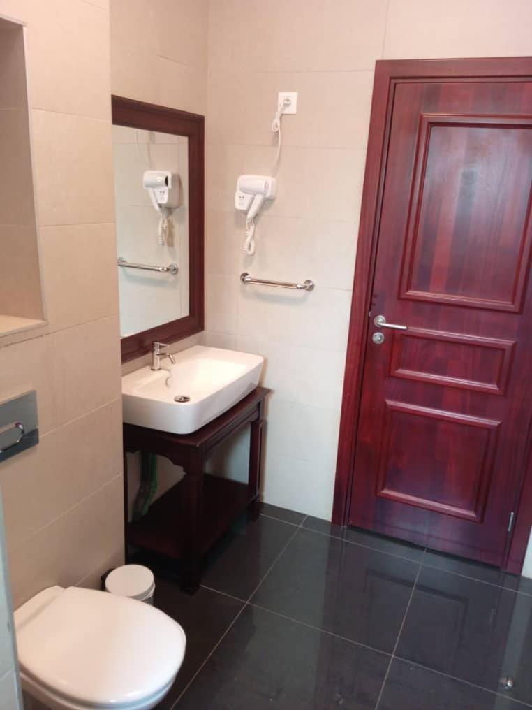 Riad Prince Louis Yaoundé Kültér fotó